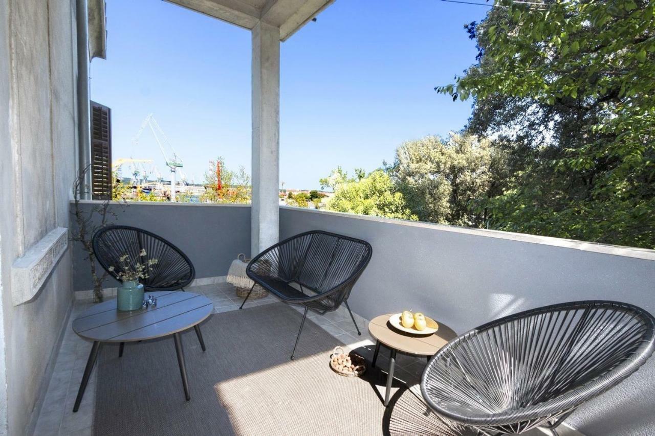 *** Lounge Terrace Apartment With The Harbour View / City Centre *** Pula Exterior foto